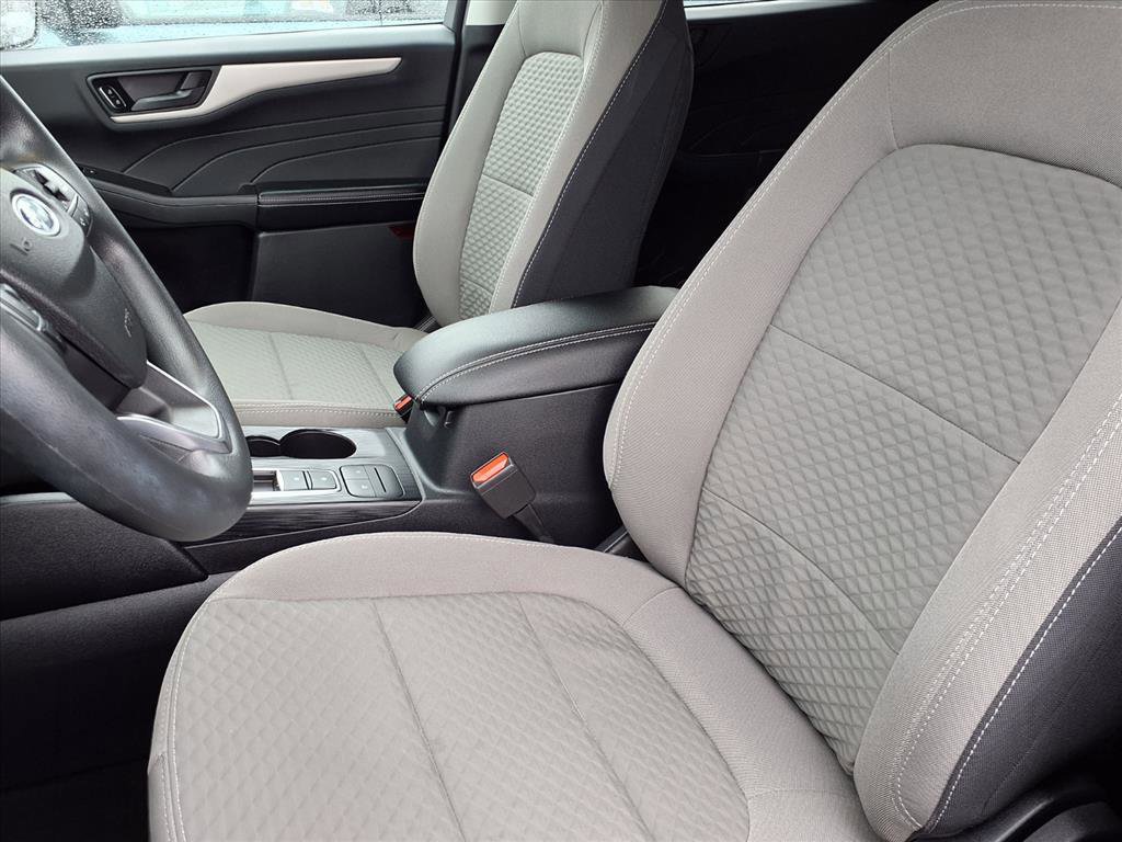 Certified 2022 Ford Escape SE image 6