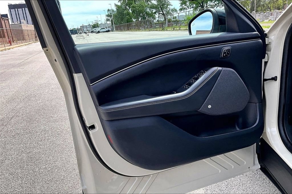 Certified 2025 Ford Mustang Mach-E Premium AWD/4WD image 22
