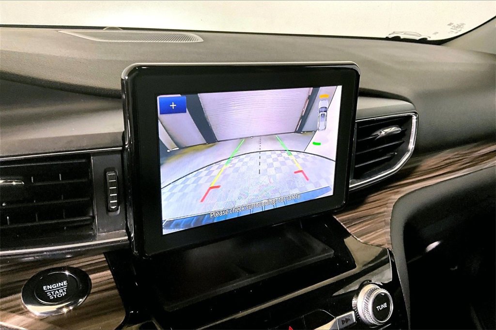 Certified 2024 Ford Explorer Limited image 17