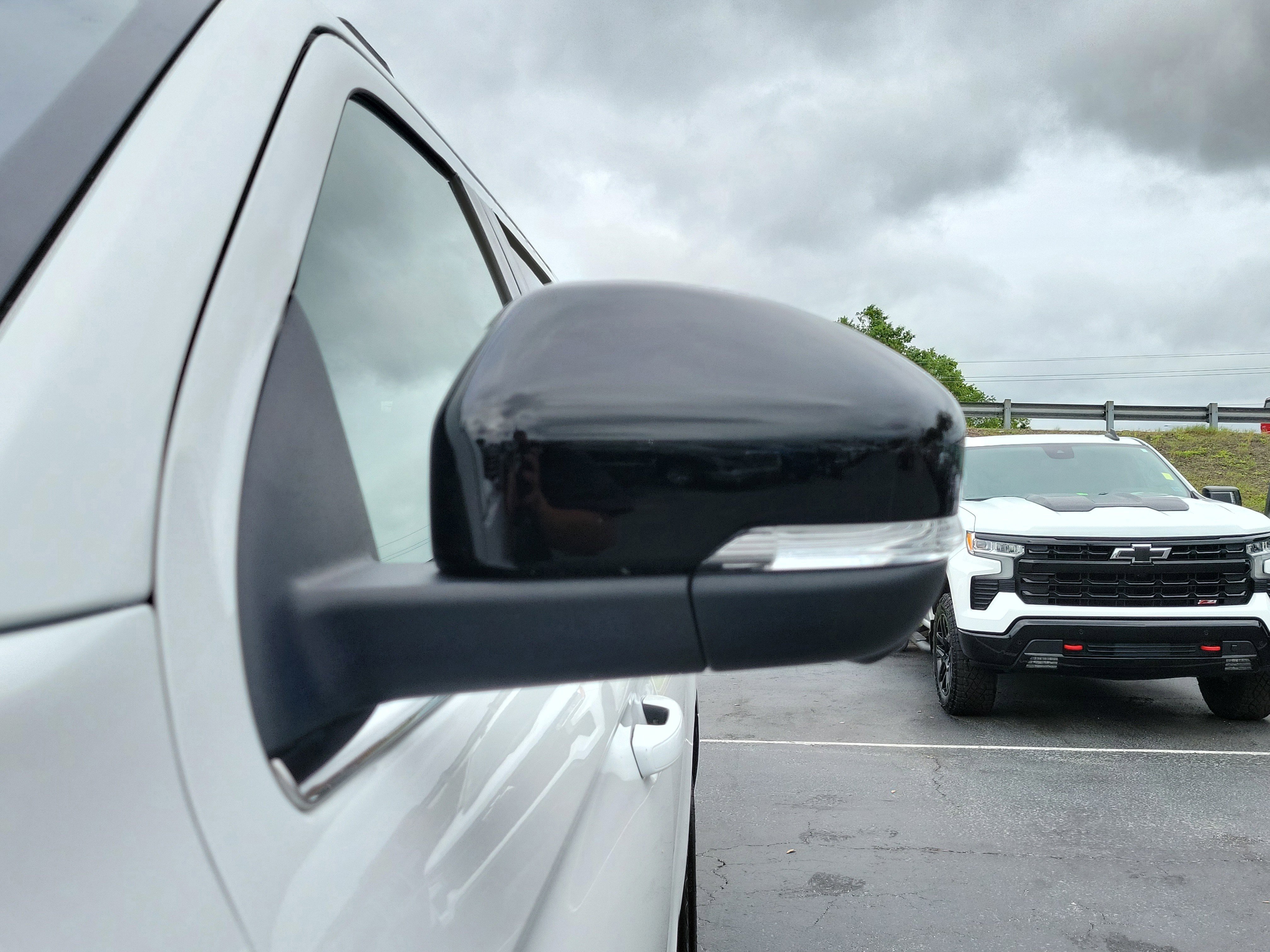 Certified 2025 Ford Expedition Platinum image 7