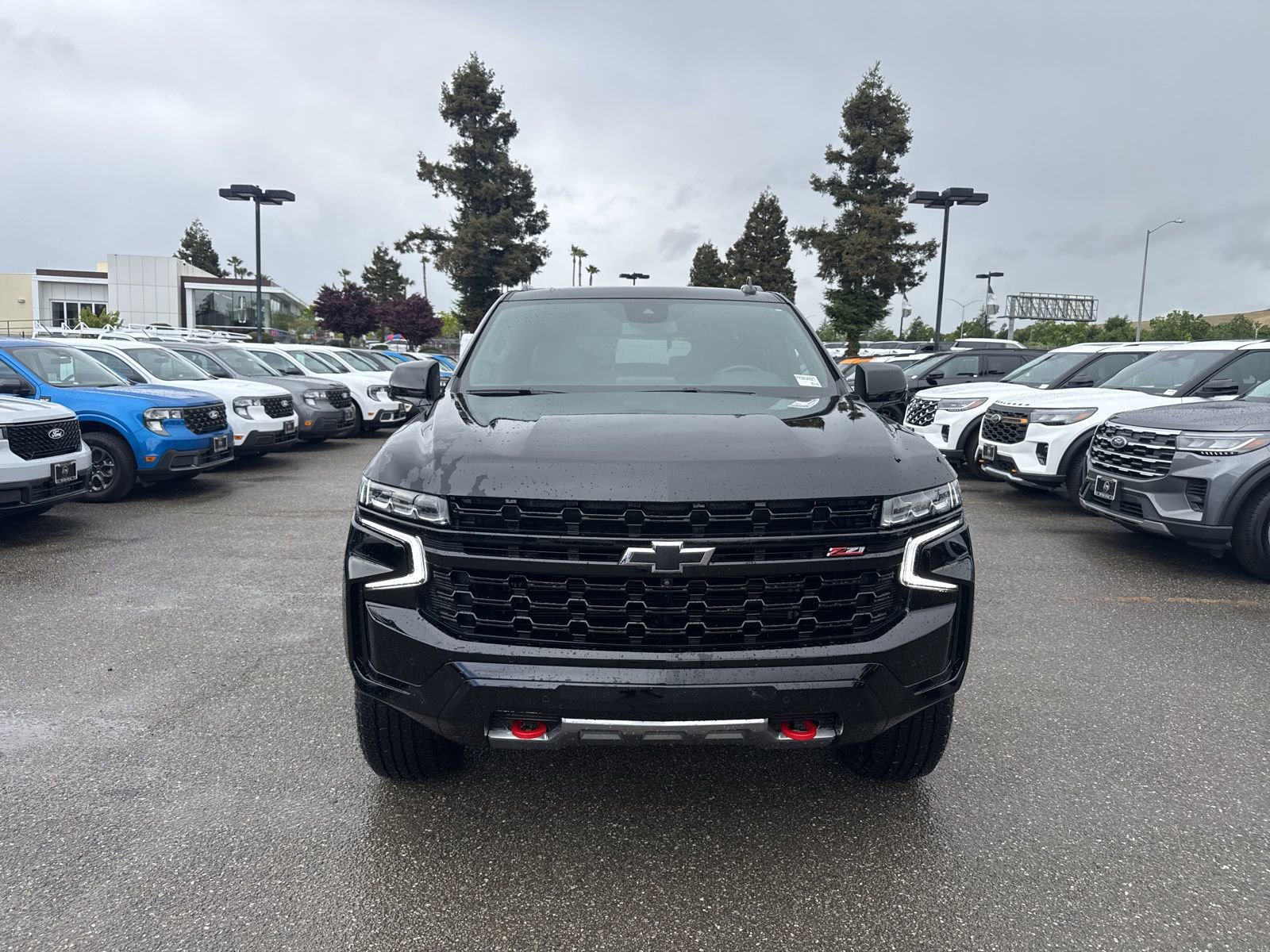 Used 2023 Chevrolet Tahoe Z71 w/ Z71 Off-Road Package image 3