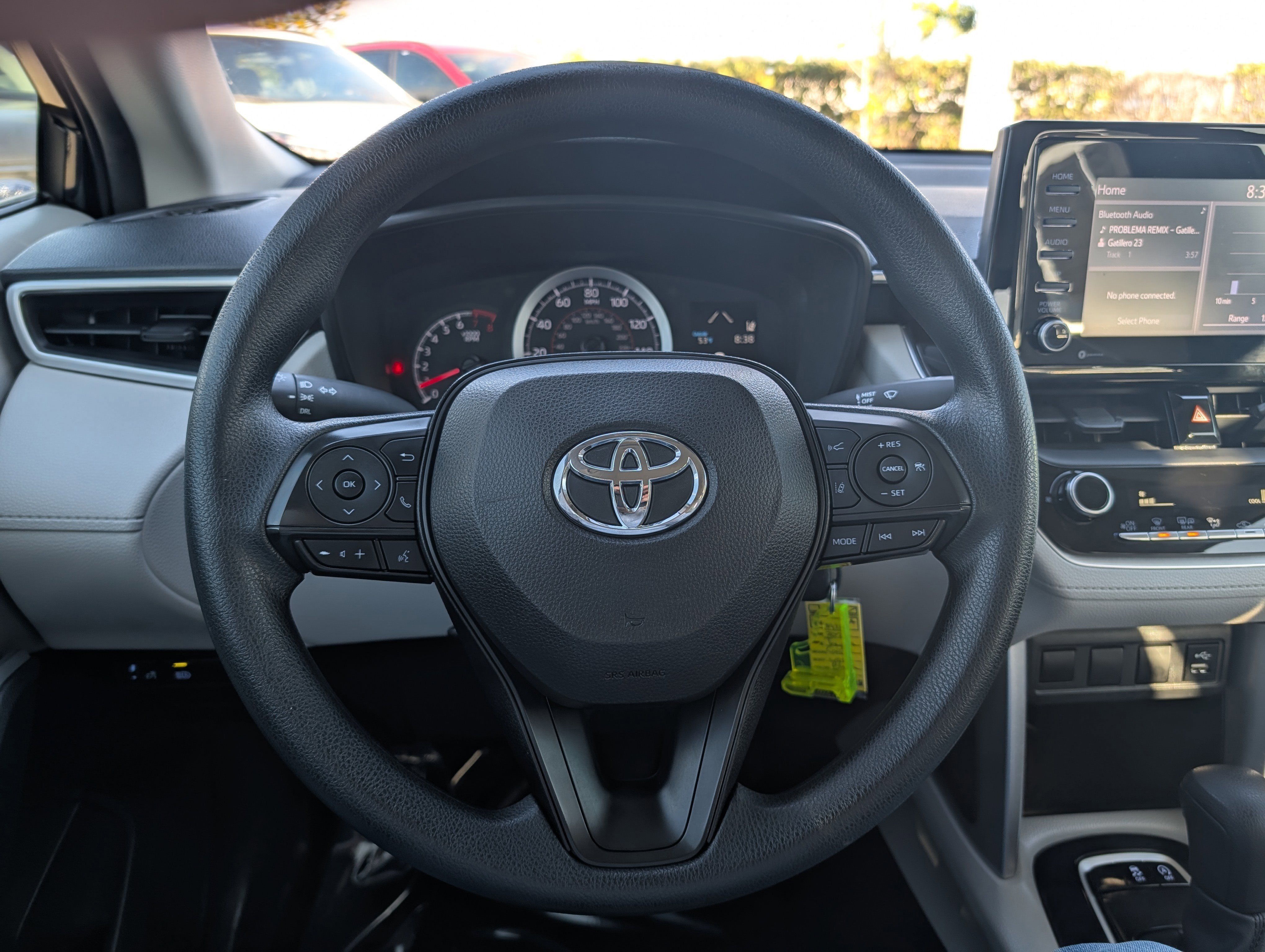 Used 2022 Toyota Corolla Cross L image 24