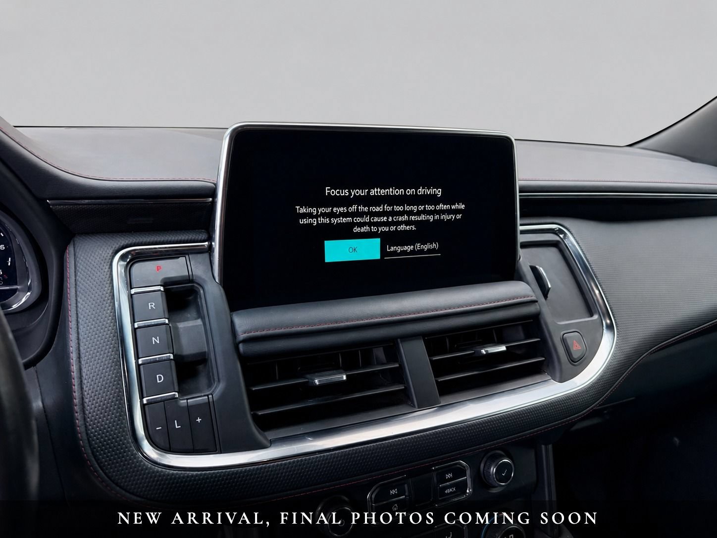 Used 2022 Chevrolet Suburban RST w/ Luxury Package AWD/4WD image 9