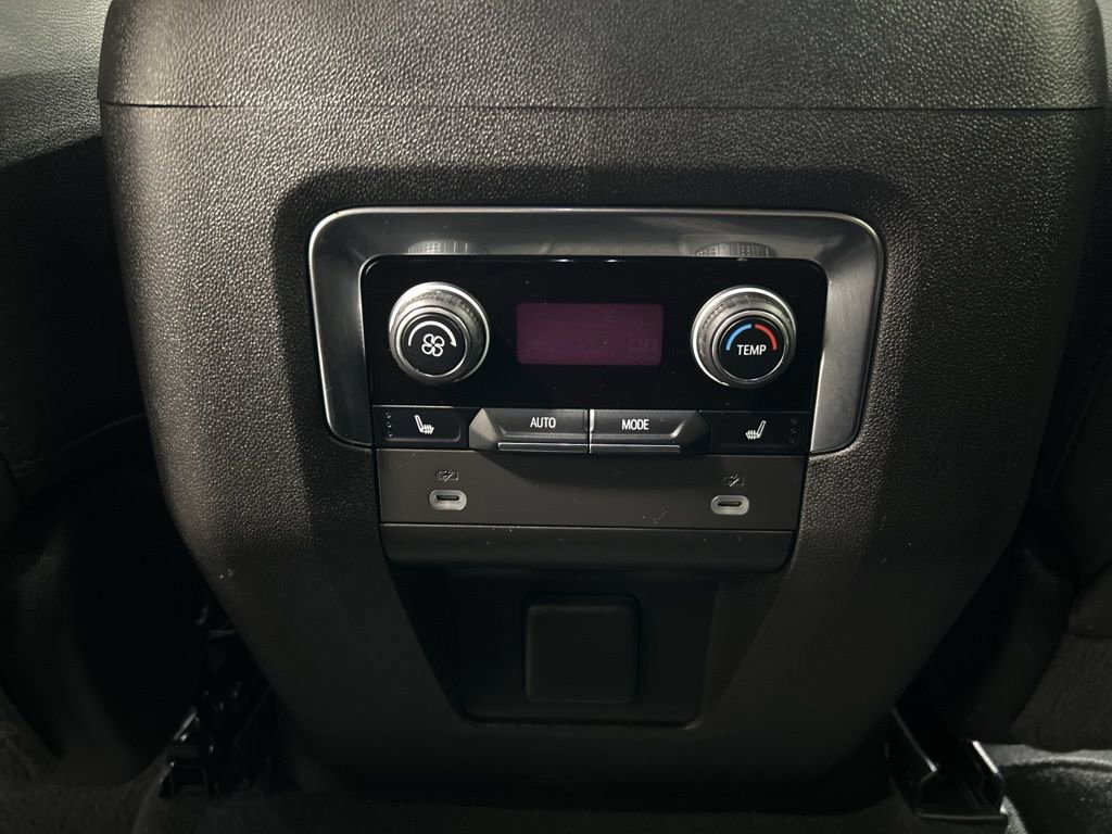 Used 2023 Chevrolet Suburban RST w/ Luxury Package image 27