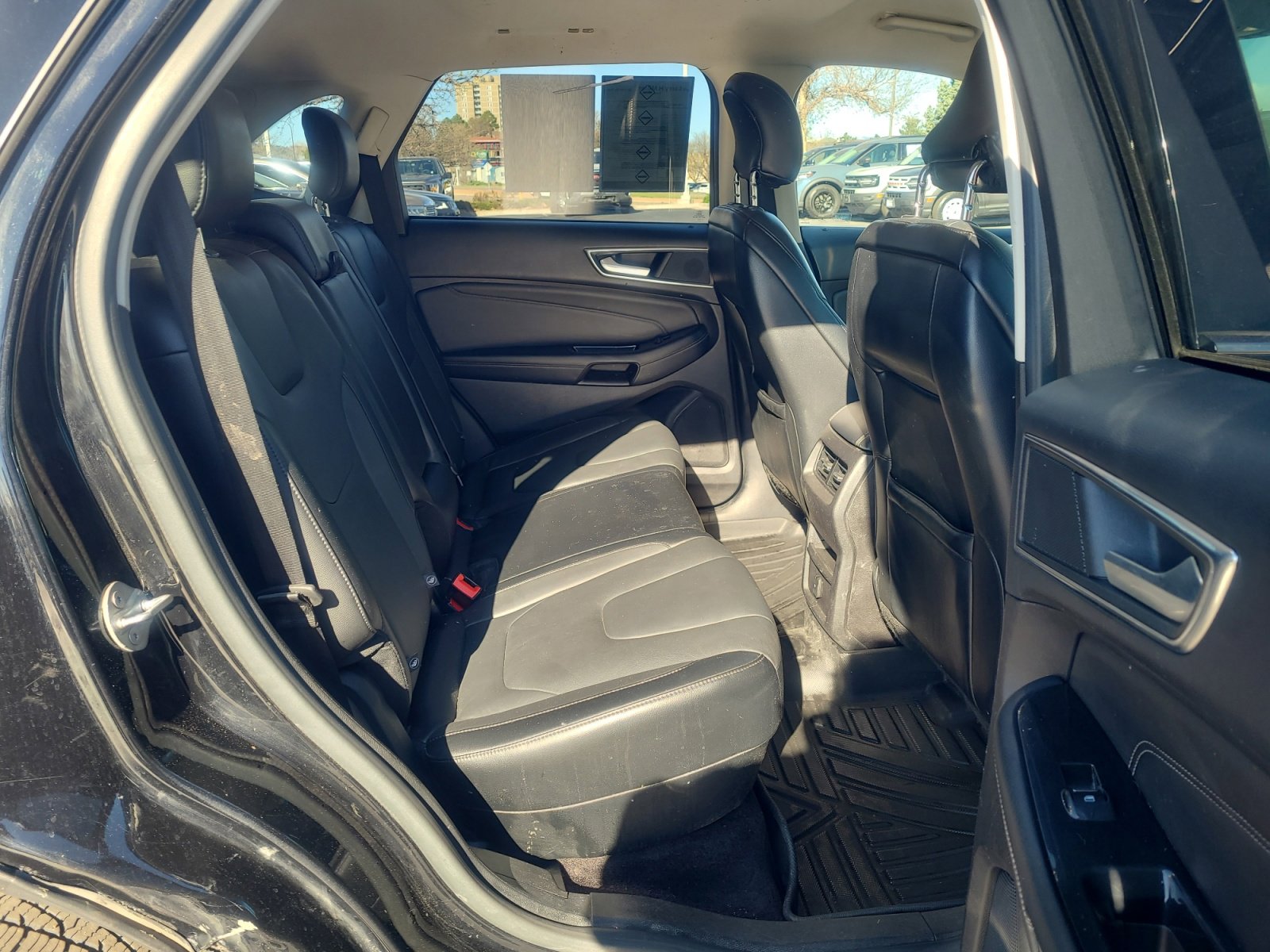 Certified 2017 Ford Edge Titanium AWD/4WD image 18