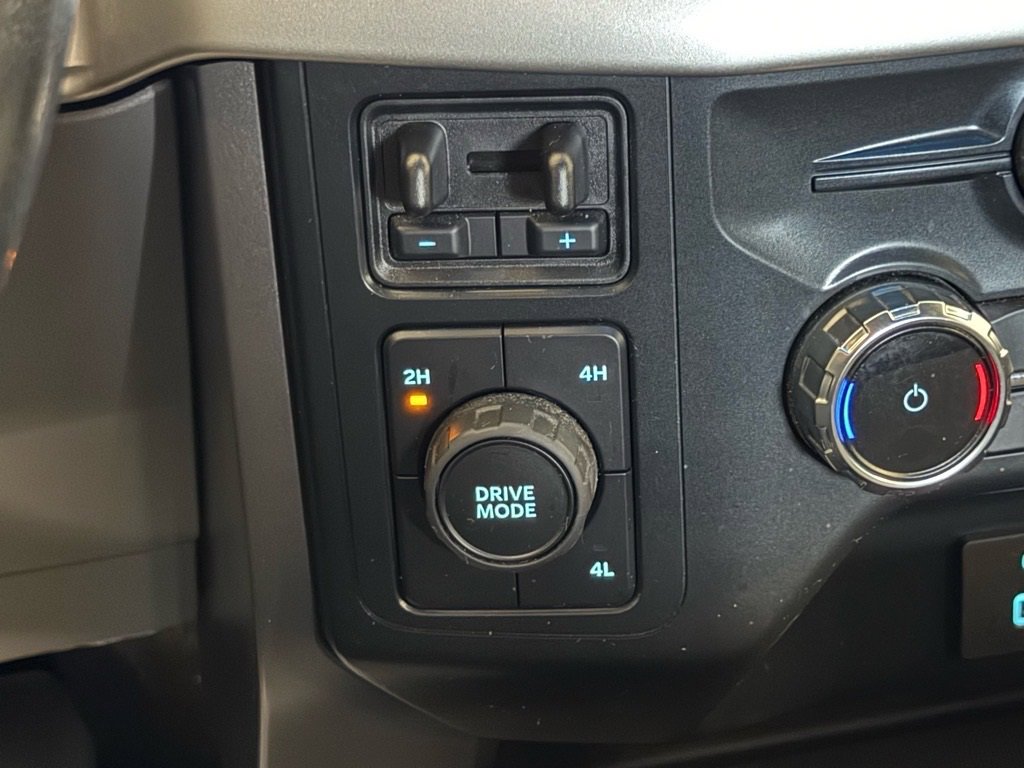 Certified 2022 Ford F150 XLT w/ Equipment Group 302A High image 18