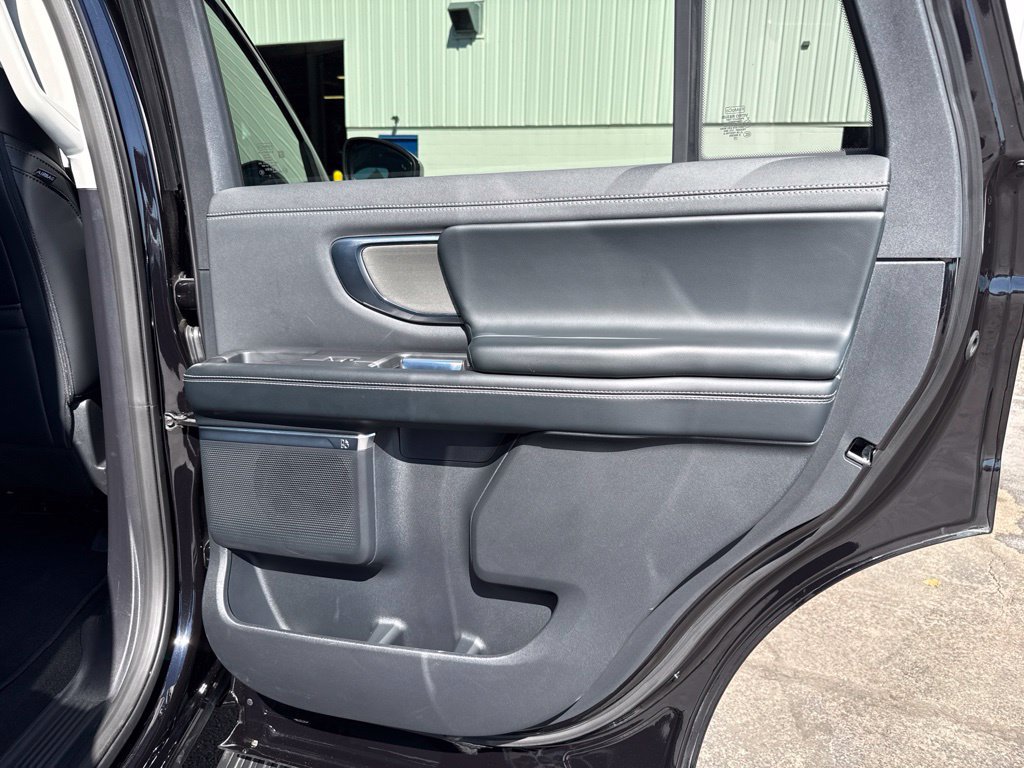 Certified 2025 Ford Expedition Platinum AWD/4WD image 54
