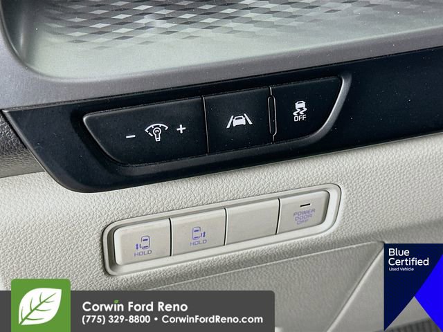 Used 2024 Kia Carnival LX FWD image 13