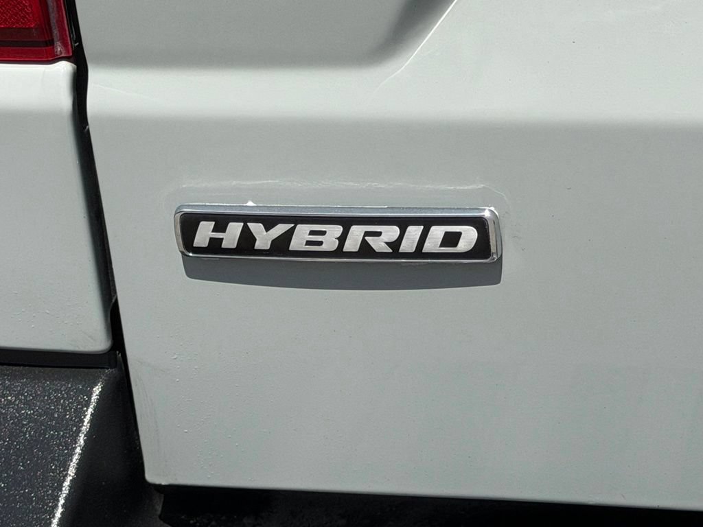 Certified 2022 Ford Maverick XLT FWD image 16