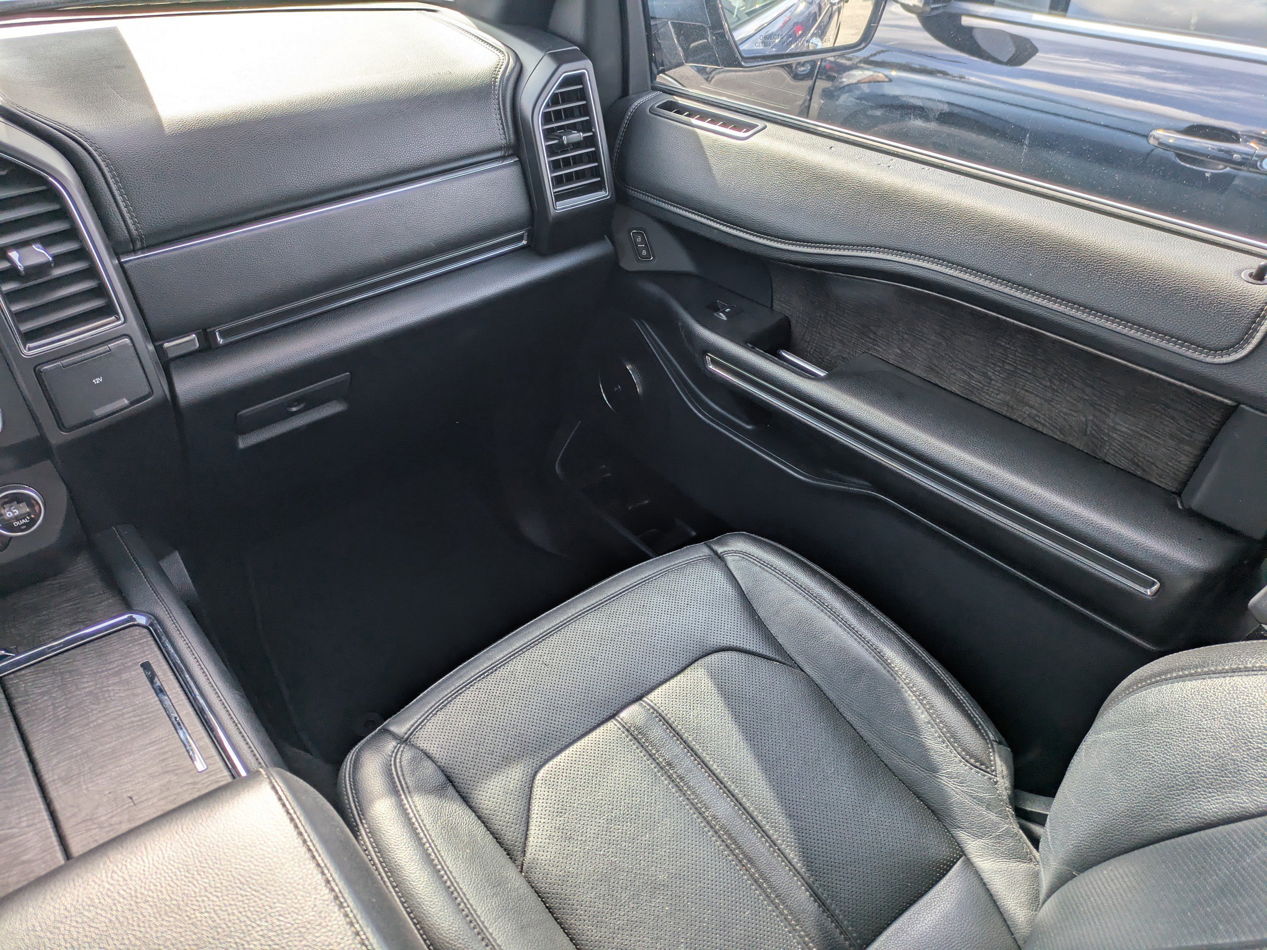 Certified 2020 Ford Expedition Limited image 24