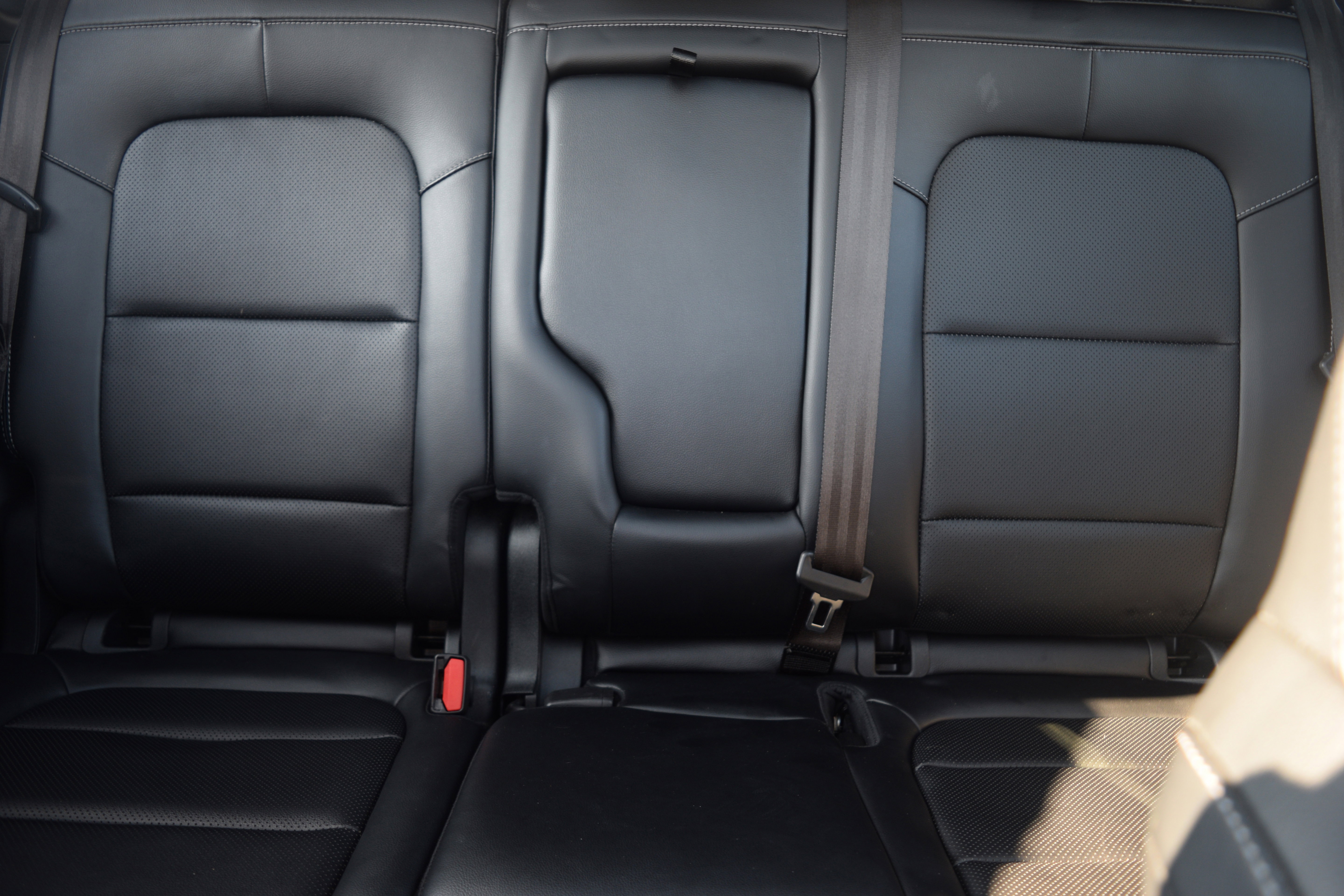 Certified 2020 Ford Escape SEL image 17