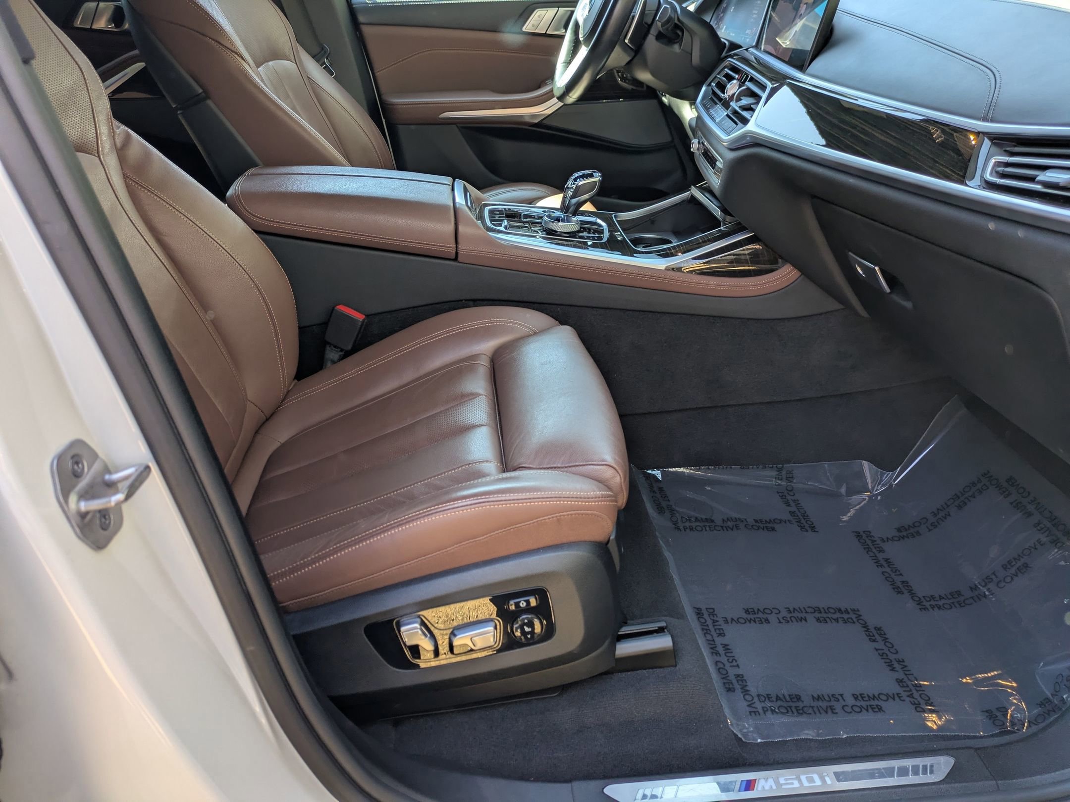 Used 2021 BMW X7 M50i w/ Executive Package image 44