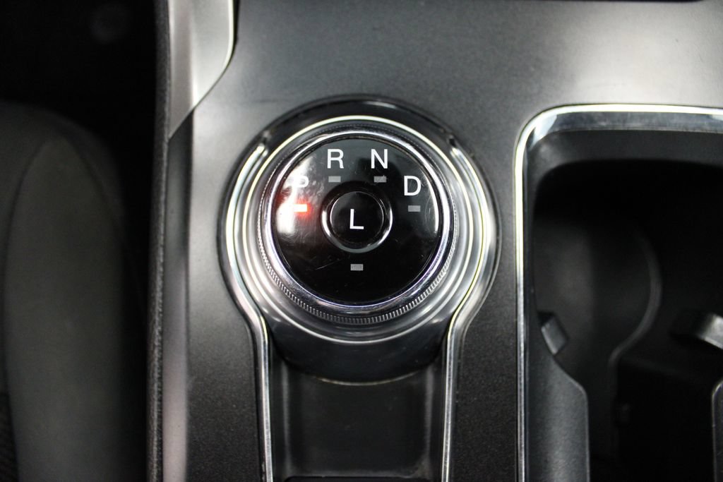 Certified 2020 Ford Fusion SE FWD image 29