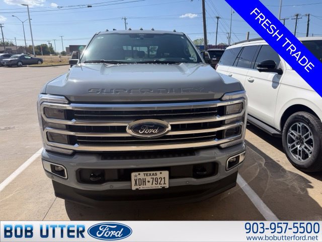 Certified 2025 Ford F350 Platinum w/ Platinum Plus Package AWD/4WD image 1