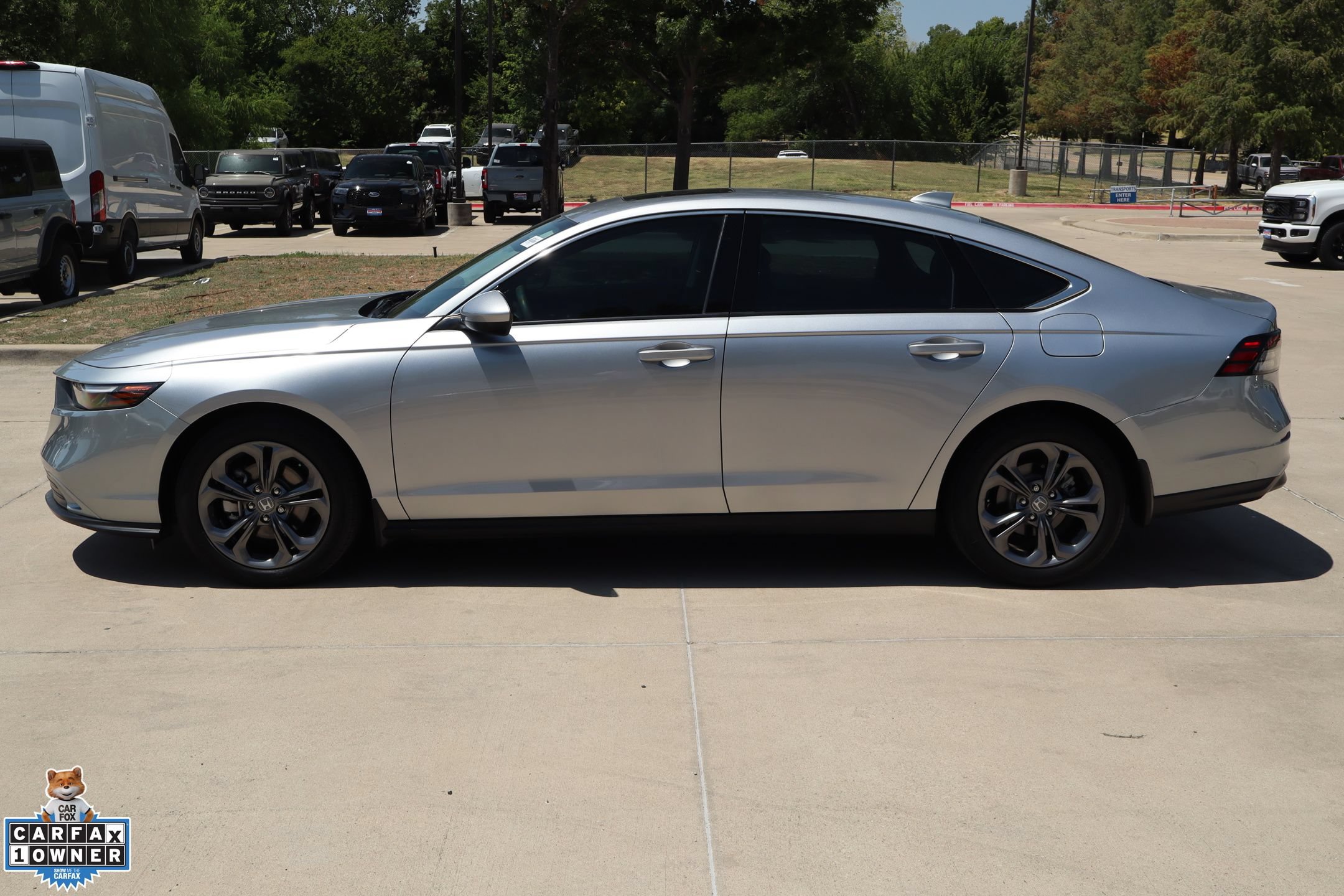 Used 2023 Honda Accord EX image 7