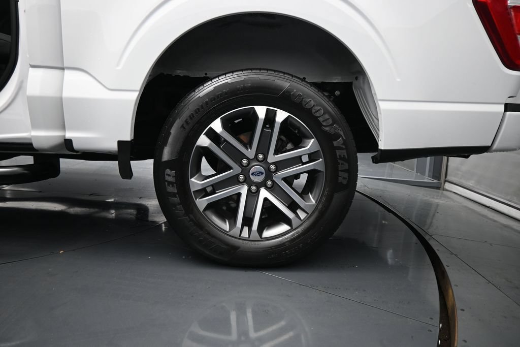 Certified 2021 Ford F150 XL w/ STX Appearance Package RWD image 18