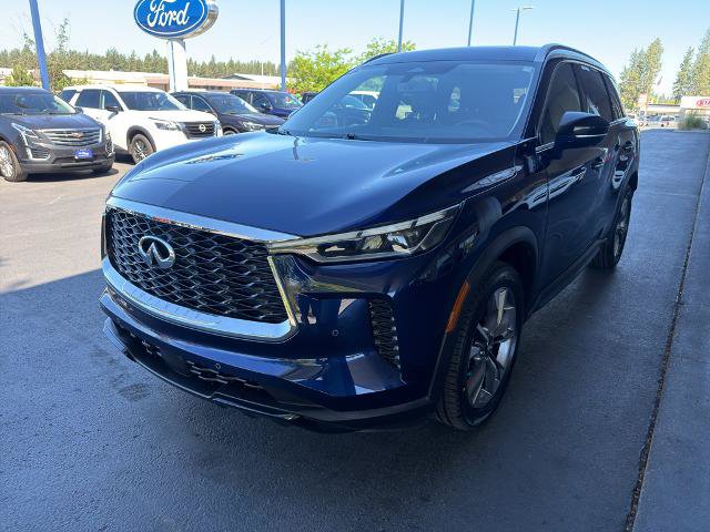 Used 2024 INFINITI QX60 Luxe AWD/4WD image 3