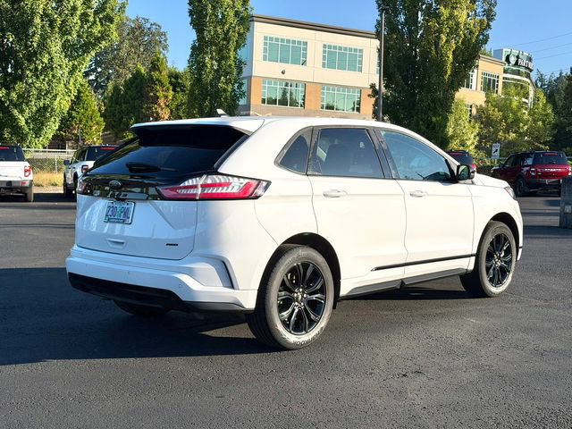Certified 2024 Ford Edge SE w/ Black Appearance Package AWD/4WD image 4