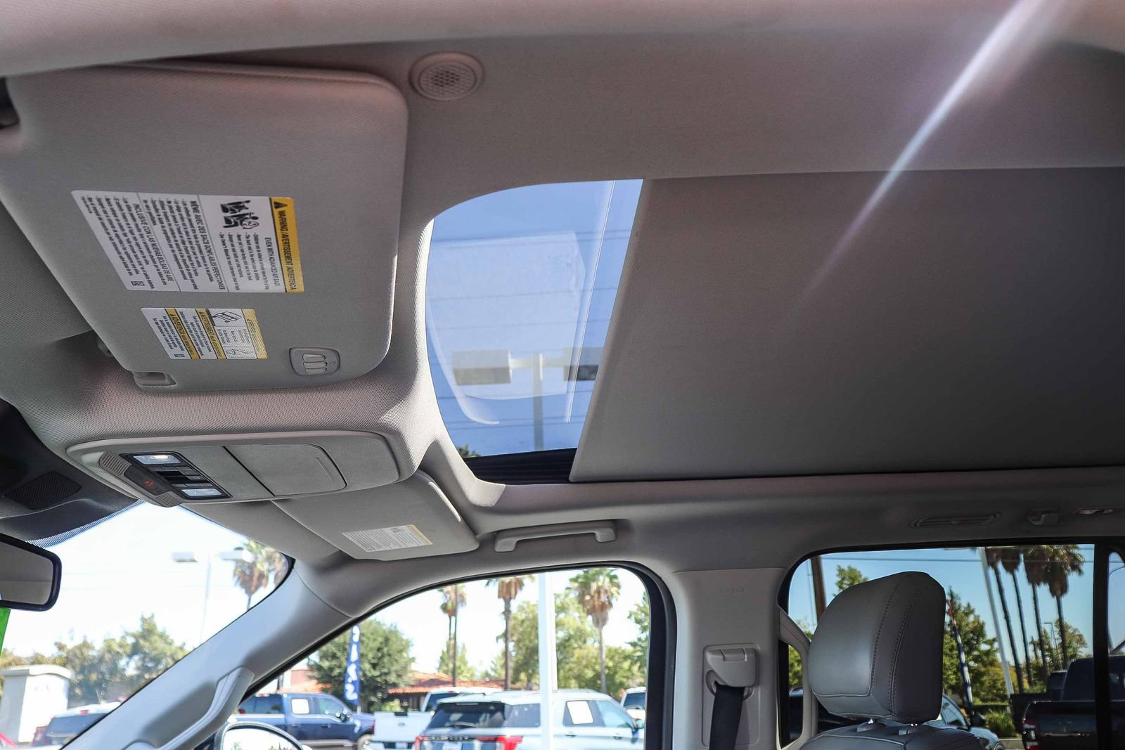 Certified 2025 Ford Expedition Active AWD/4WD image 21