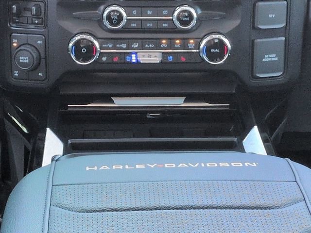 Certified 2024 Ford F250 Lariat w/ Lariat Ultimate Package image 11