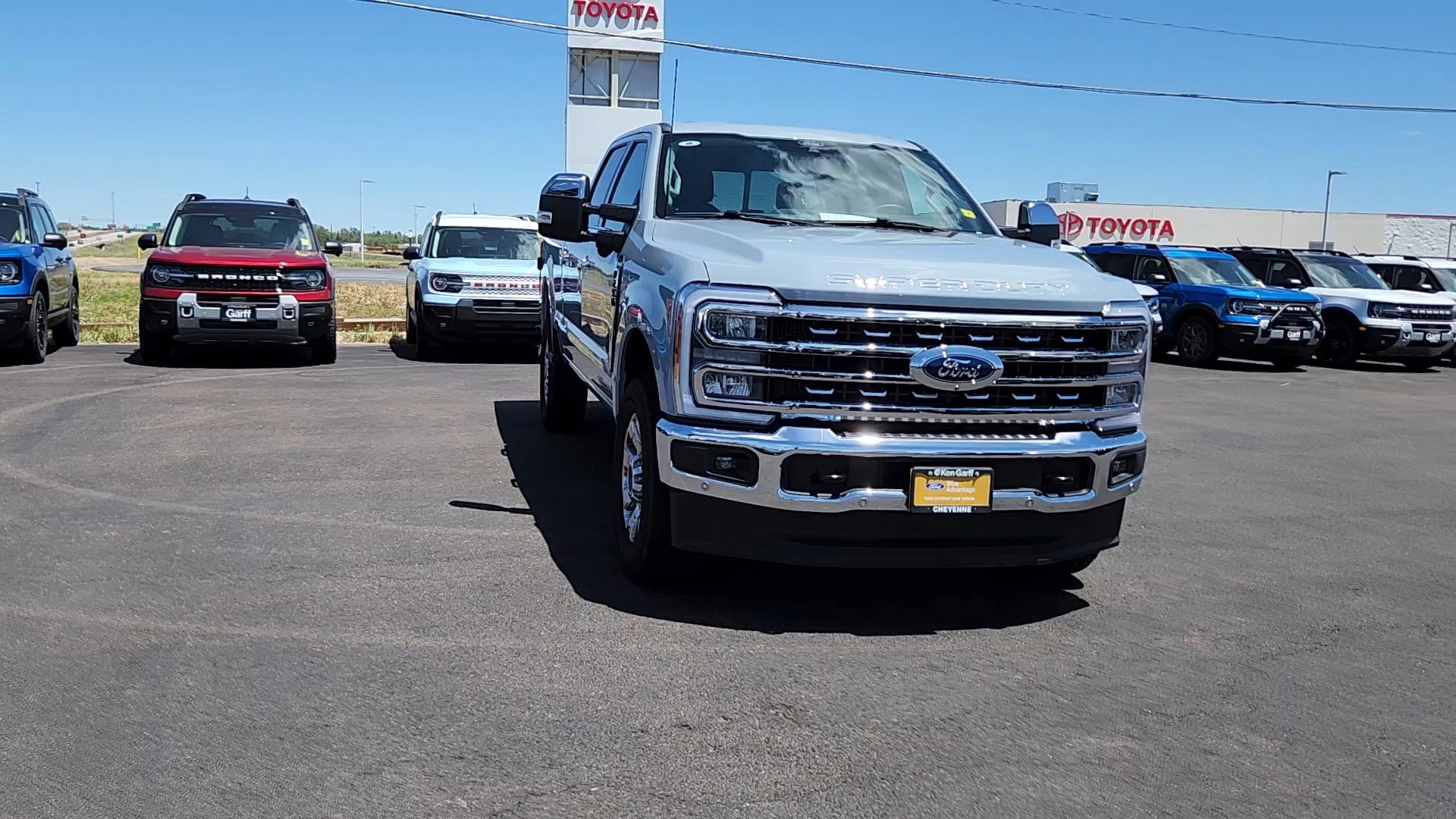 Certified 2025 Ford F250 Lariat w/ Lariat Ultimate Package AWD/4WD image 5