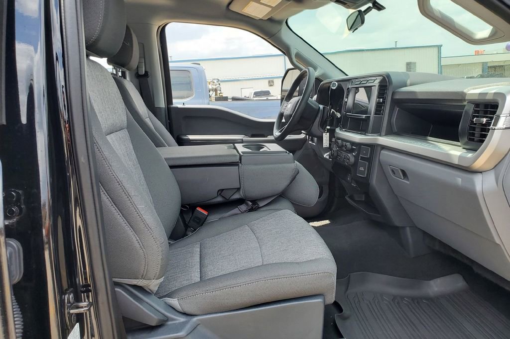 Certified 2024 Ford F250 XL w/ STX Appearance Package AWD/4WD image 16
