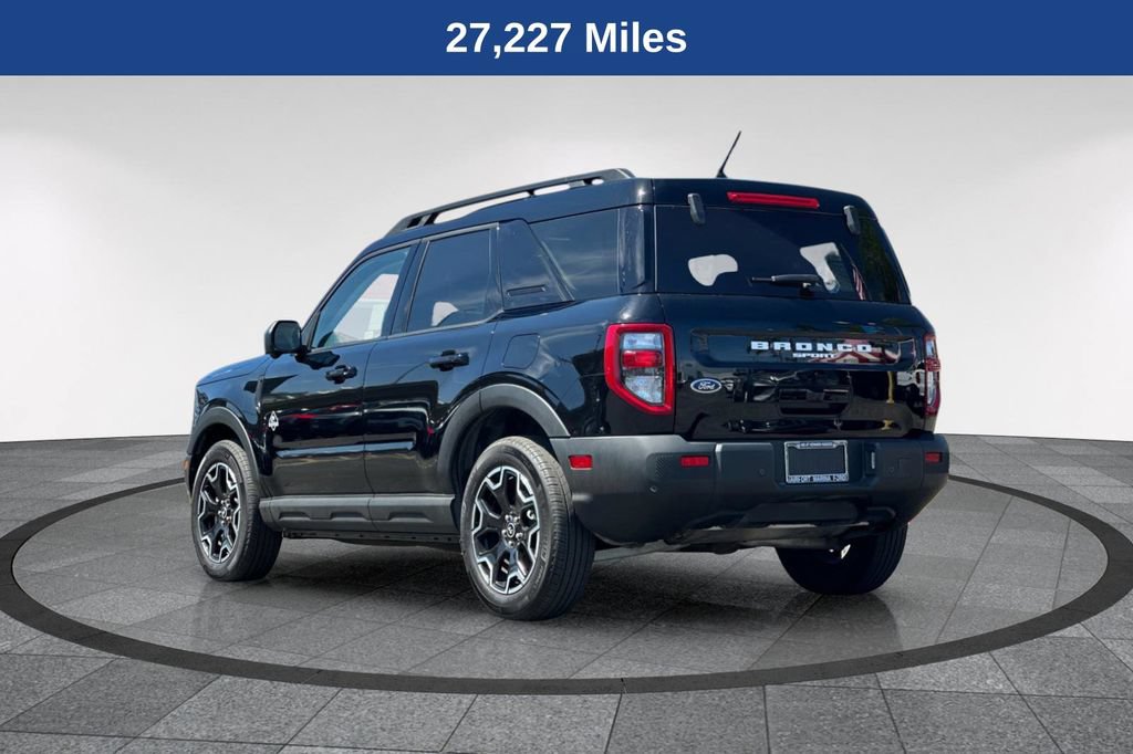 Certified 2025 Ford Bronco Sport Outer Banks w/ Outer Banks Tech Package+ AWD/4WD image 8