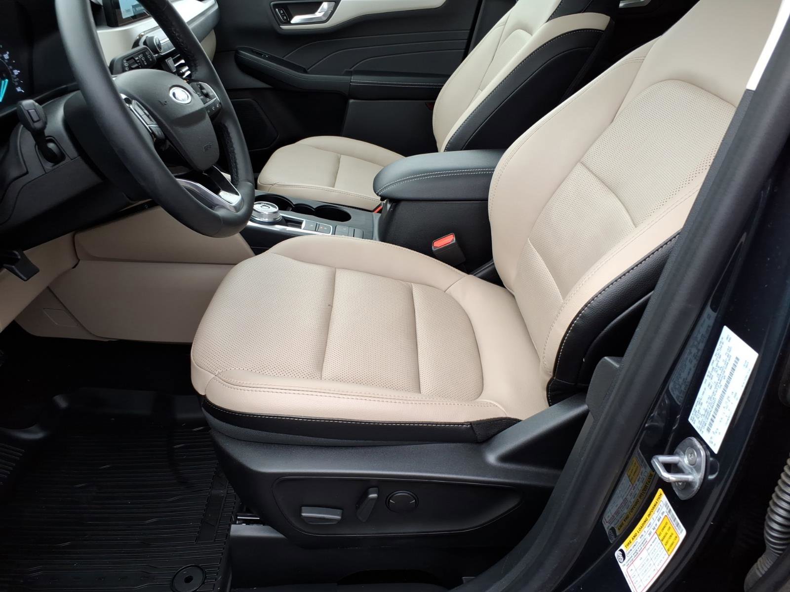 Certified 2022 Ford Escape SEL image 13