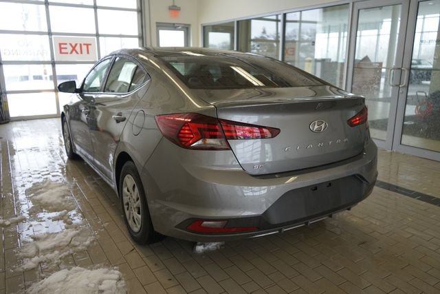 Used 2020 Hyundai Elantra SE w/ Cargo Package (C1) image 11