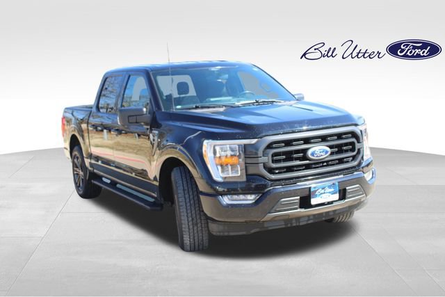 Certified 2021 Ford F150 XLT w/ Equipment Group 302A High image 3