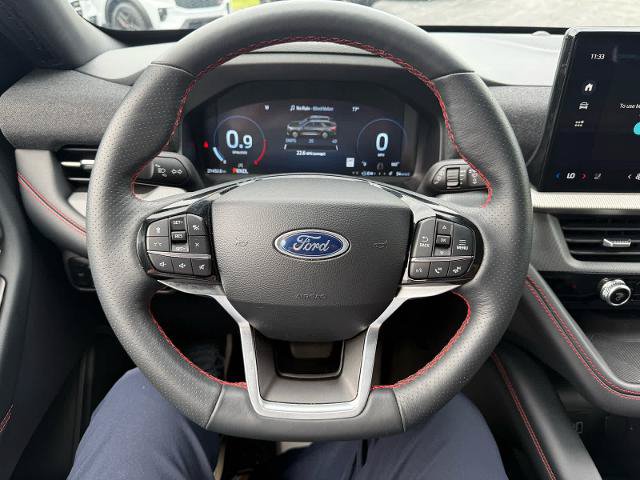 Certified 2026 Ford Explorer ST-Line AWD/4WD image 24
