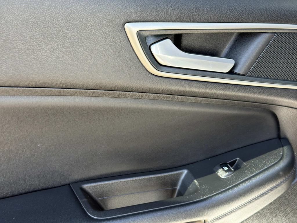 Certified 2024 Ford Edge SEL AWD/4WD image 20