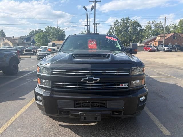 Used 2019 Chevrolet Silverado 2500 LTZ w/ Midnight Edition AWD/4WD image 2