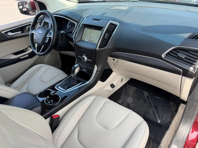 Certified 2018 Ford Edge Titanium w/ Technology Package FWD image 33