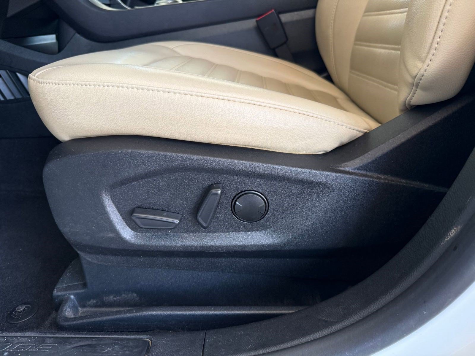Certified 2024 Ford Edge SEL AWD/4WD image 14