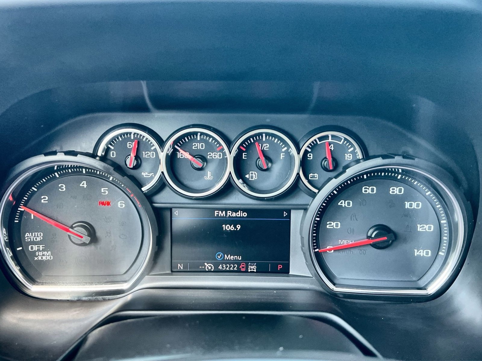 Used 2023 Chevrolet Suburban LS image 17