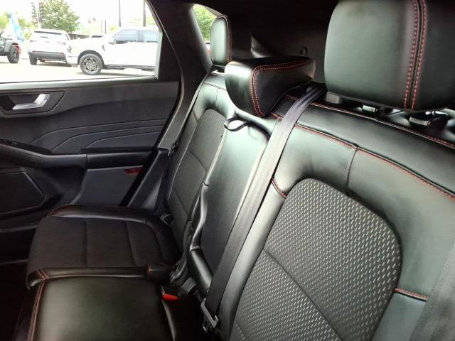 Certified 2025 Ford Escape ST-Line Select AWD/4WD image 11