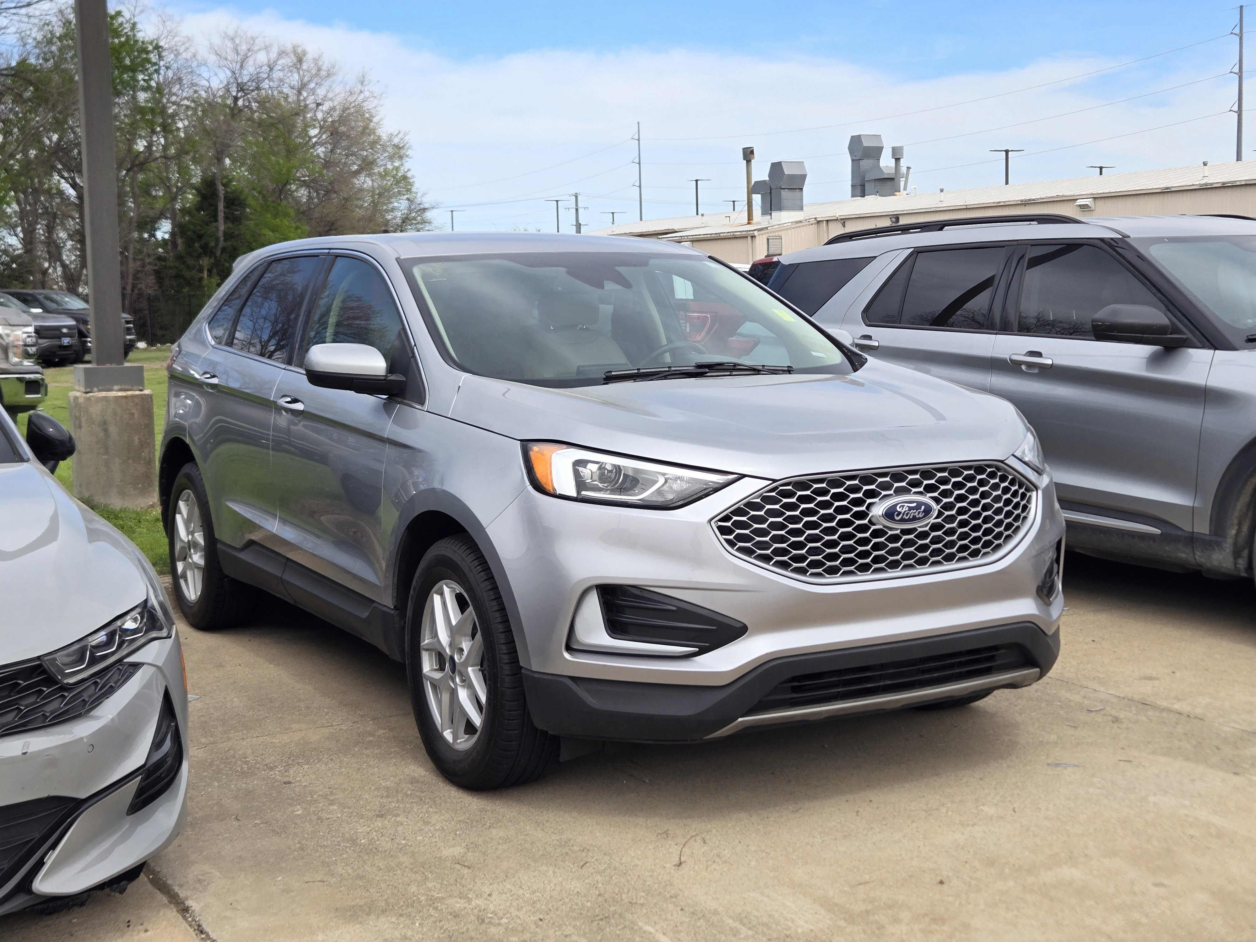 Certified 2024 Ford Edge SEL image 5