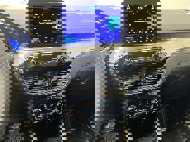 Certified 2022 Ford Escape Titanium w/ Class II Trailer Tow Package image 25