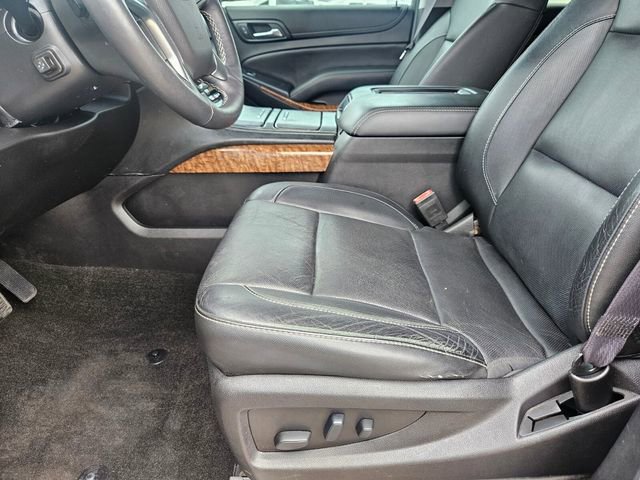 Used 2017 Chevrolet Suburban Premier RWD image 27