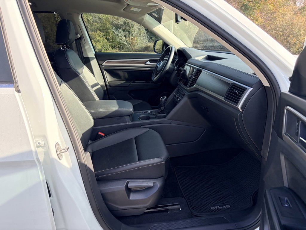 Used 2021 Volkswagen Atlas SE w/ Panoramic Sunroof Package image 24