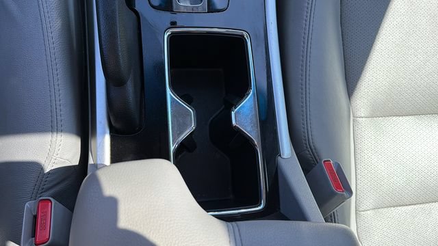 Used 2017 Honda Accord EX-L image 25