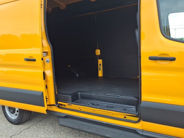 Certified 2026 Ford Transit 250 148 High Roof Extended w/ Load Area Protection Package RWD image 9