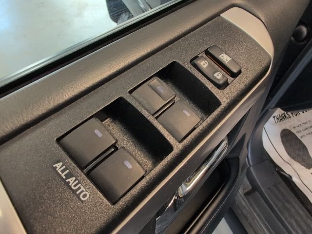 Used 2022 Toyota 4Runner SR5 Premium w/ Moonroof Package AWD/4WD image 15