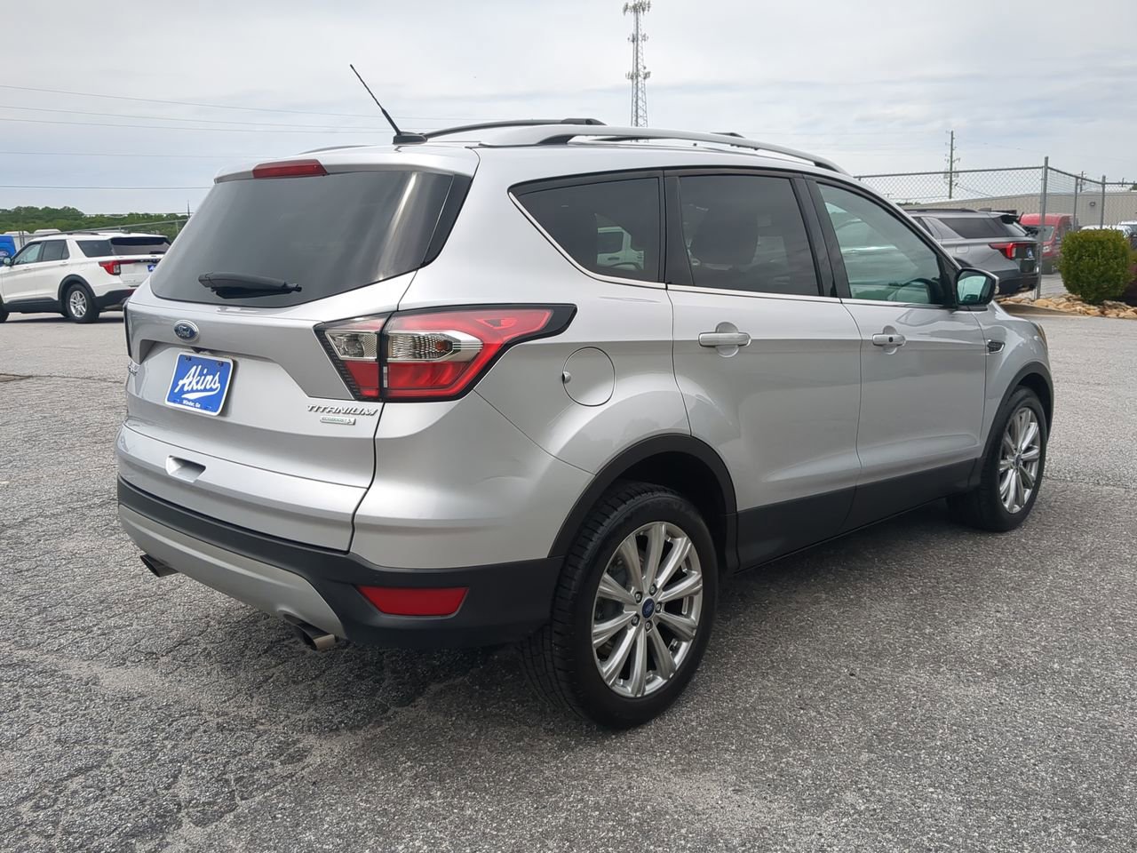 Certified 2017 Ford Escape Titanium FWD image 3