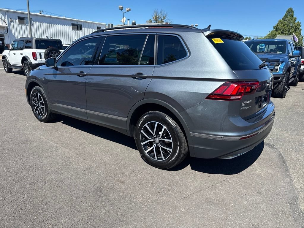 Used 2021 Volkswagen Tiguan SE w/ Panoramic Sunroof Package AWD/4WD image 7
