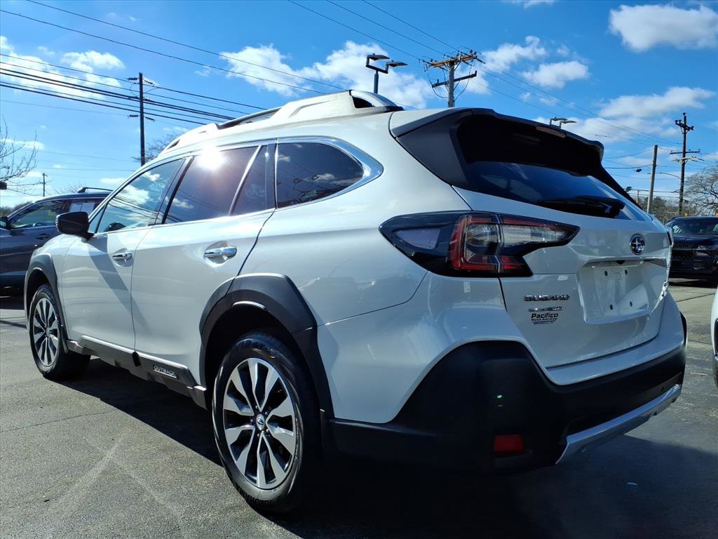Used 2023 Subaru Outback Touring XT image 5