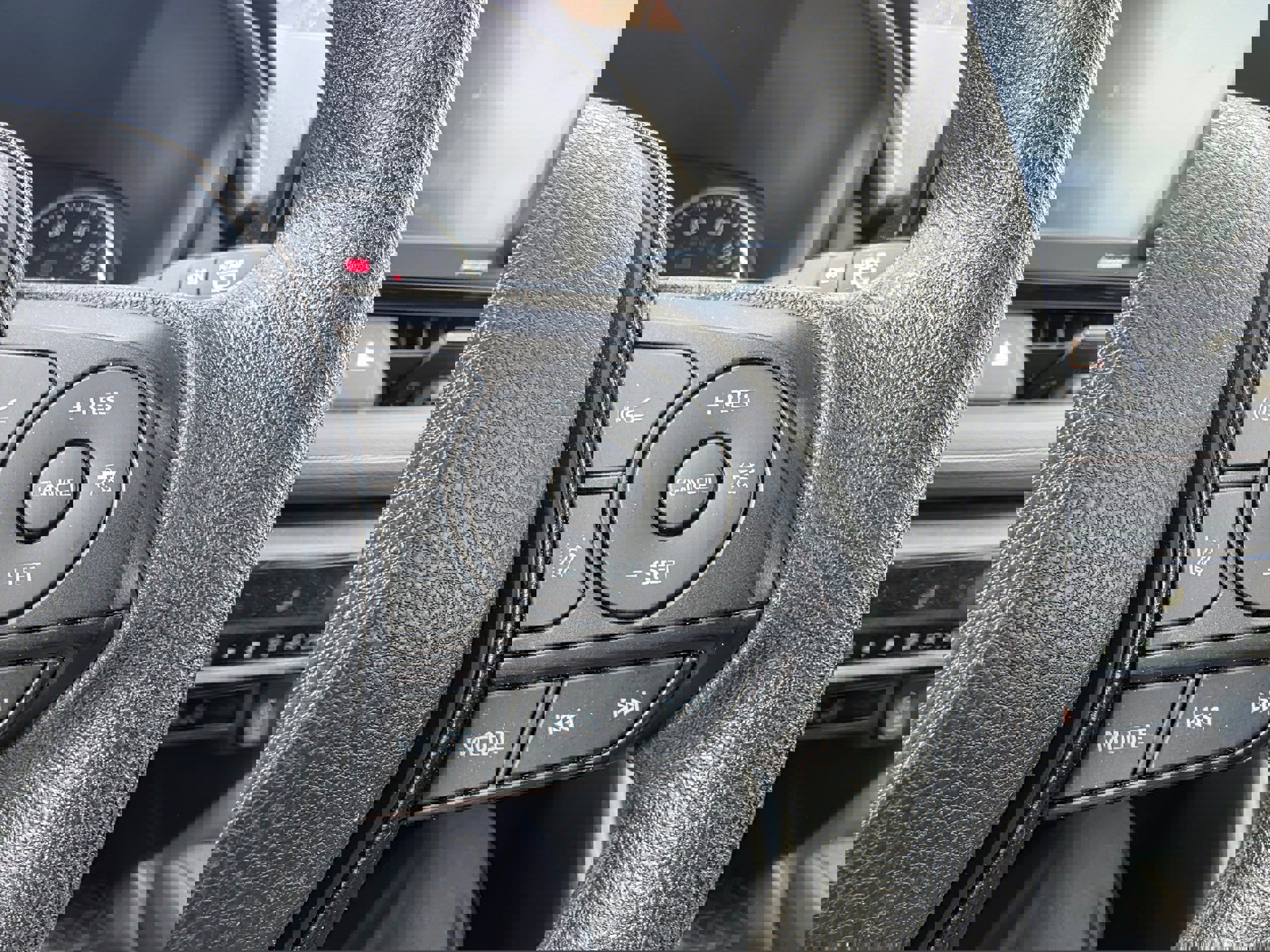 Used 2020 Toyota RAV4 XLE w/ Convenience Package AWD/4WD image 14