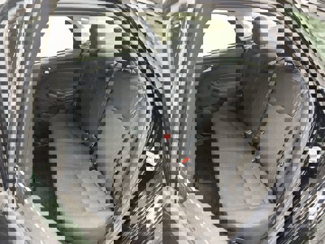 Certified 2018 Ford Focus SE image 10