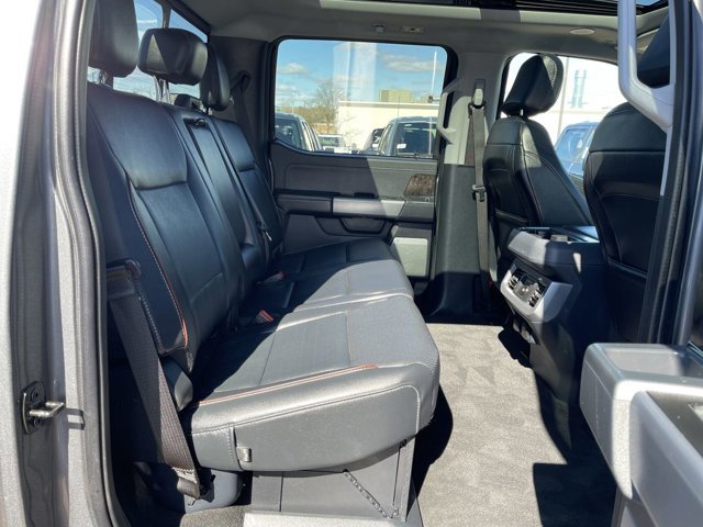 Certified 2024 Ford F250 Lariat w/ Lariat Ultimate Package AWD/4WD image 15